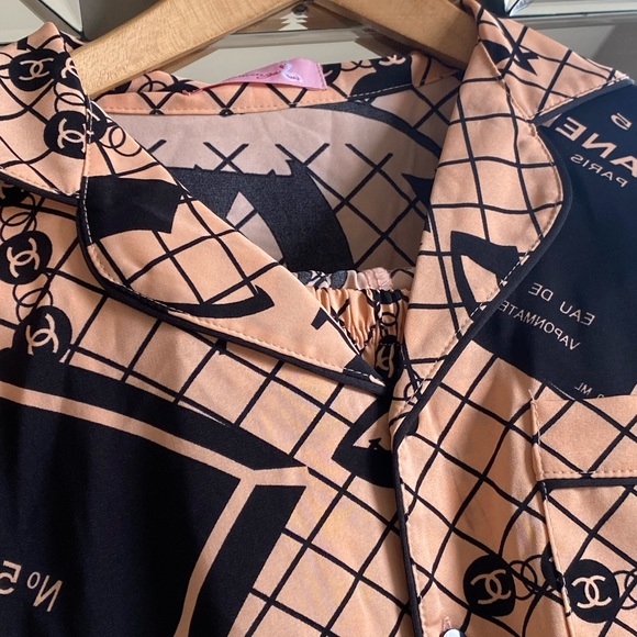 ADORABLE GIRLS 2 piece Lounging Set! So so incredibly DESIGNER CUTE!!🎀🎀🎀NEW - Picture 2 of 14